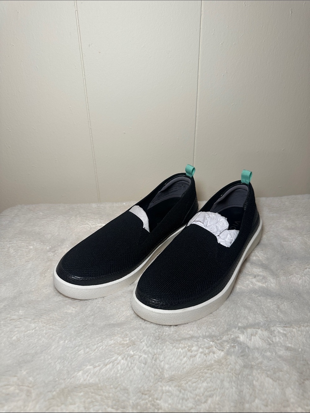 NWOT Vionic Black Slip-On Knit Sneakers with Mint Heel Tab